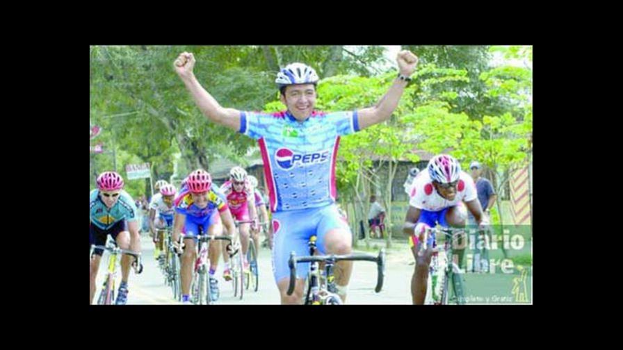 Hernández y Cordovés ganan la V etapa de Vuelta Independencia