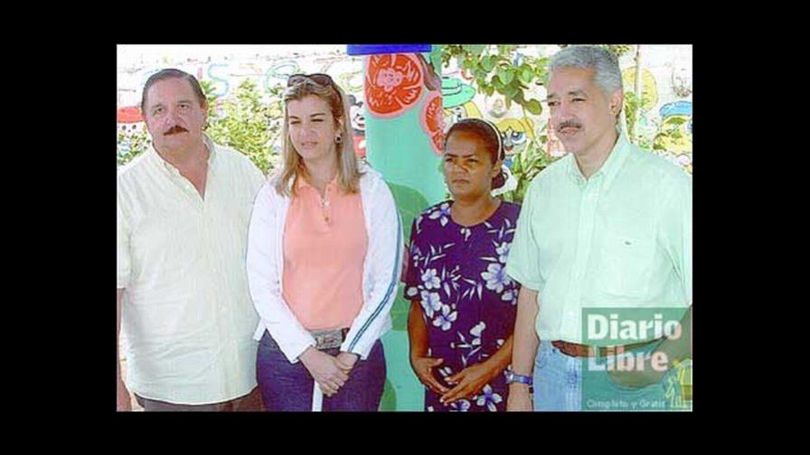 Fundación Brugal entrega donativo a Escuelita ABC