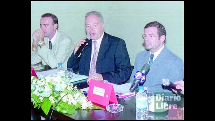 Radio Francia Internacional inaugura sus transmisiones