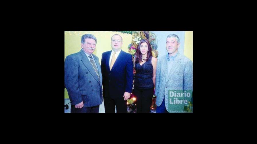 Centennial inaugura centro