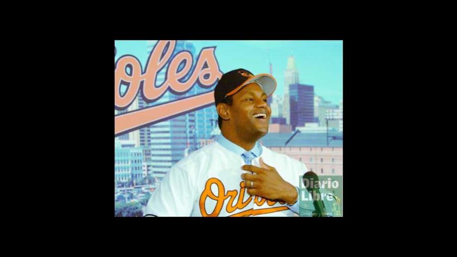 Sammy Sosa oficialmente se convirtió en un oriol