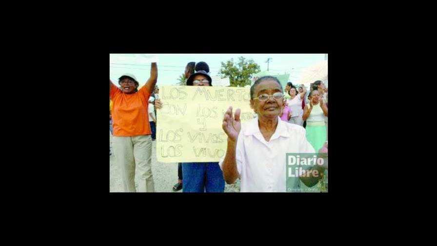 Comunidades en protesta contra edificio de Patología Comunidades en protesta contra edificio de Patología