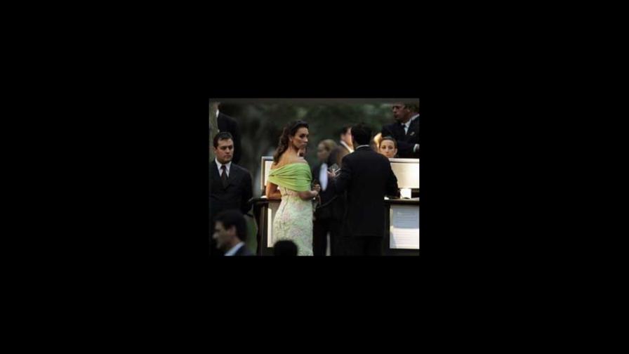 Se casó anoche Athina Onasis, la más rica del mundo