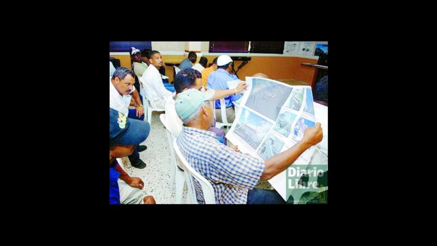 El tren ligero divide a regidores de SDN
