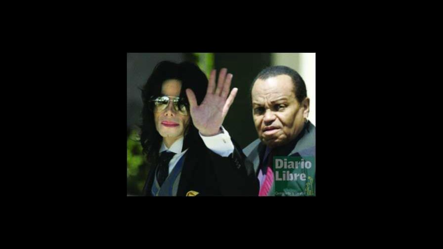 Michael Jackson visita hospital por dolores