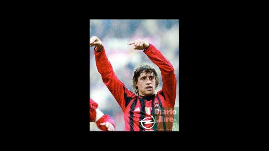 Goles de Hernán Crespo acercan el Milan a la Juve Goles de Hernán Crespo acercan el Milan a la Juve
