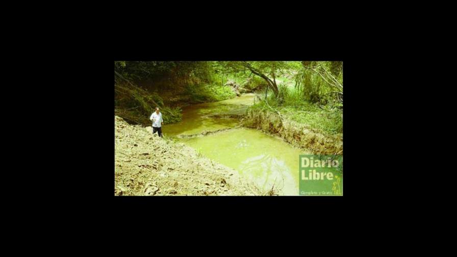 Descubren corrientes aguas subterráneas en Santiago