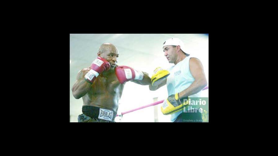 Mike Tyson enfrentará a un coloso de los pesados