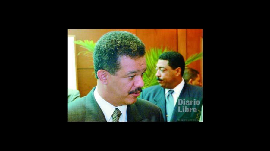 Leonel: El Malecón Center modifica perfil del malecón