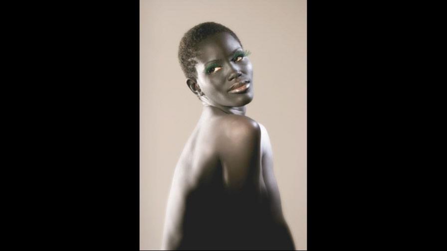 Piel de ébano, estilo único Piel de ébano, estilo único