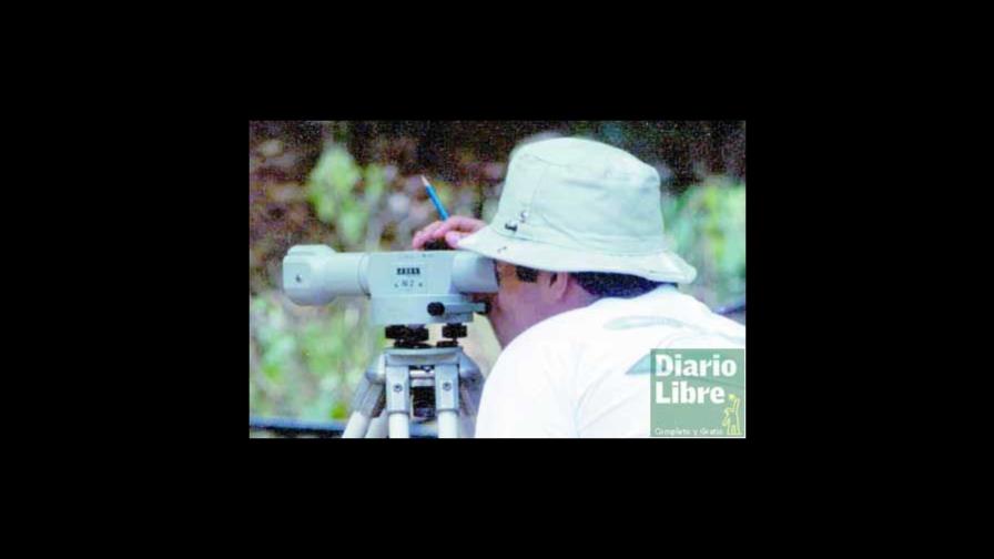 El agrimensor desempeña papel importante en proceso titulación