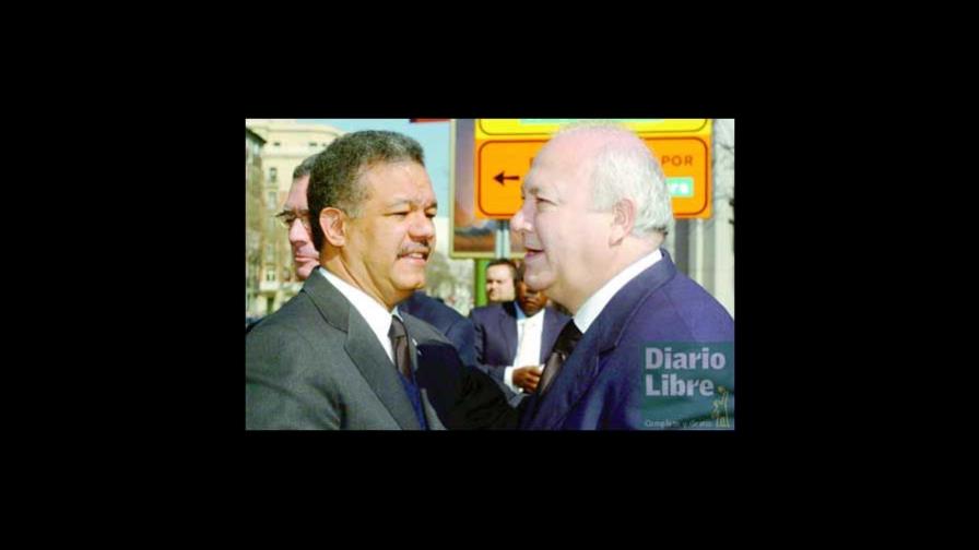 Leonel regresa esta tarde junto a 5 ex presidentes