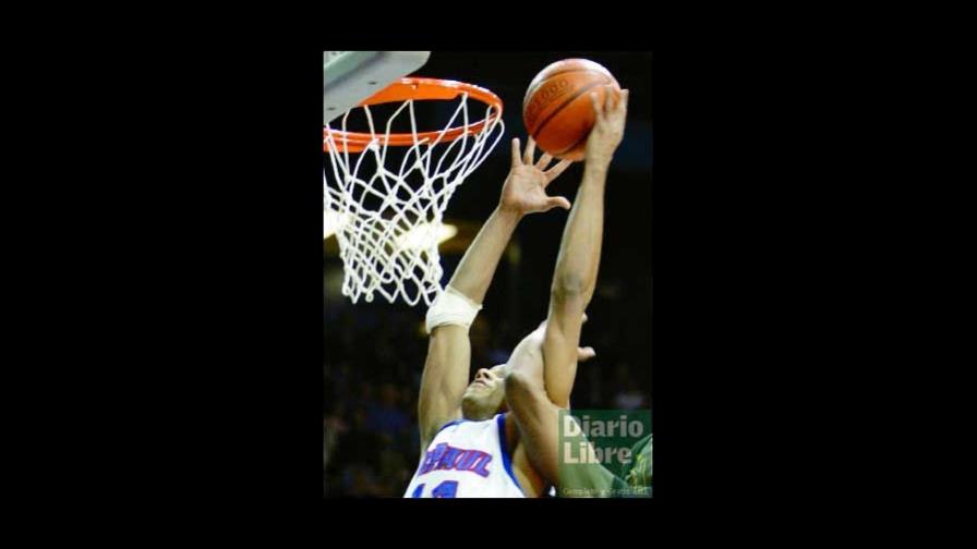 Jeffrey Greer sobresale en básquet de Francia