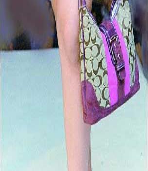 D`Bertha Shoes abre tienda en Santiago con desfile