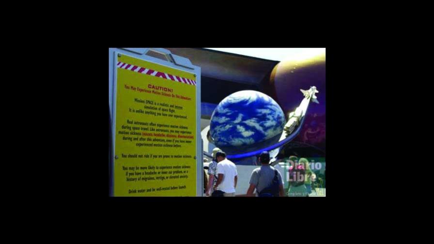 Niño muere en juego de Disney World que simula viaje espacial