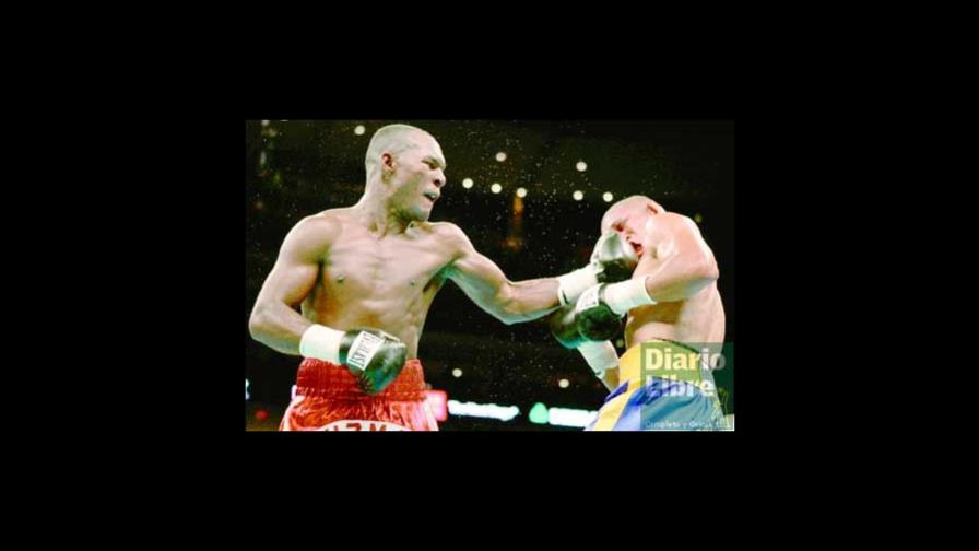 Joan Guzmán quiere pelear con I. Vásquez Joan Guzmán quiere pelear con I. Vásquez