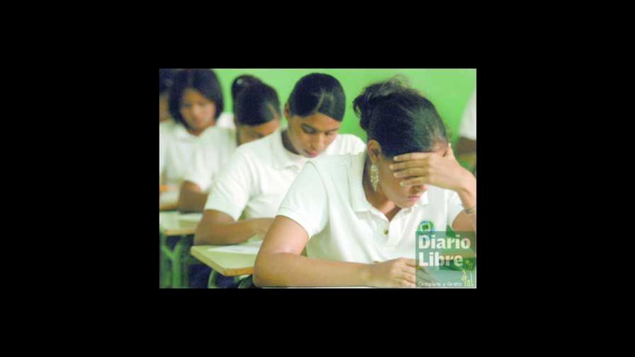 Más de 27 mil estudiantes reprobaron los exámenes