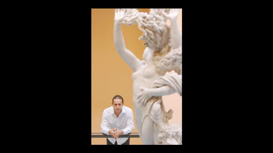 Víctor Ramírez: un bailarín fuera de lo común Víctor Ramírez: un bailarín fuera de lo común