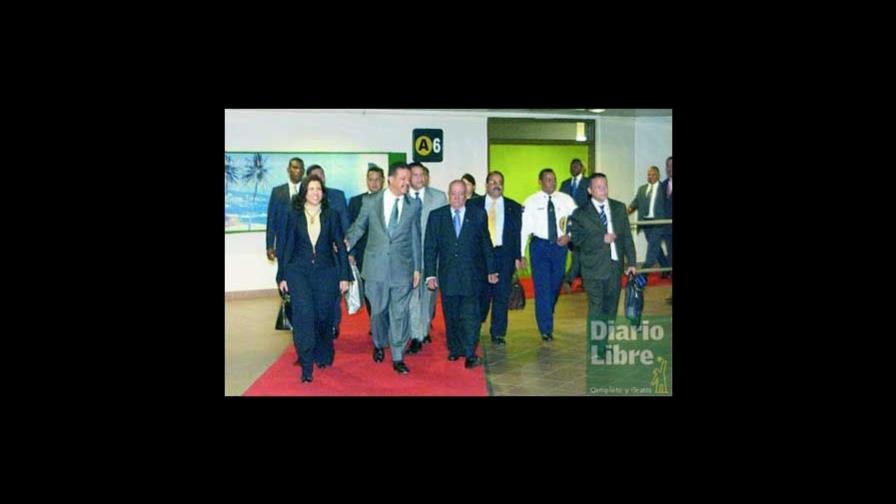 Retorna el Presidente con un fardo de ofertas