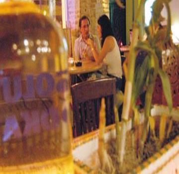 Music and dancing in Santo Domingo’s Colonial Zone / La Zona Colonial: Donde los ritmos definen la noche