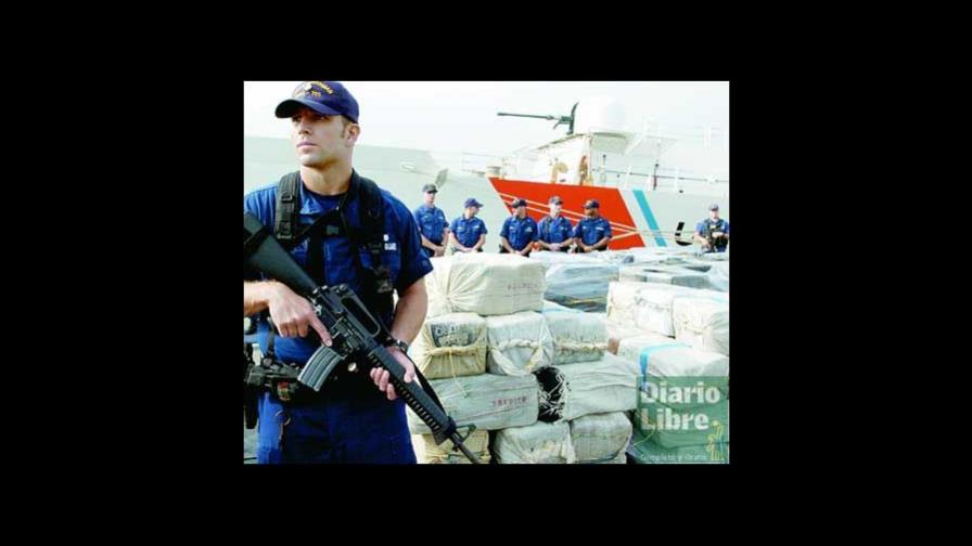 Extraditan a EEUU a 11 narcos colombianos