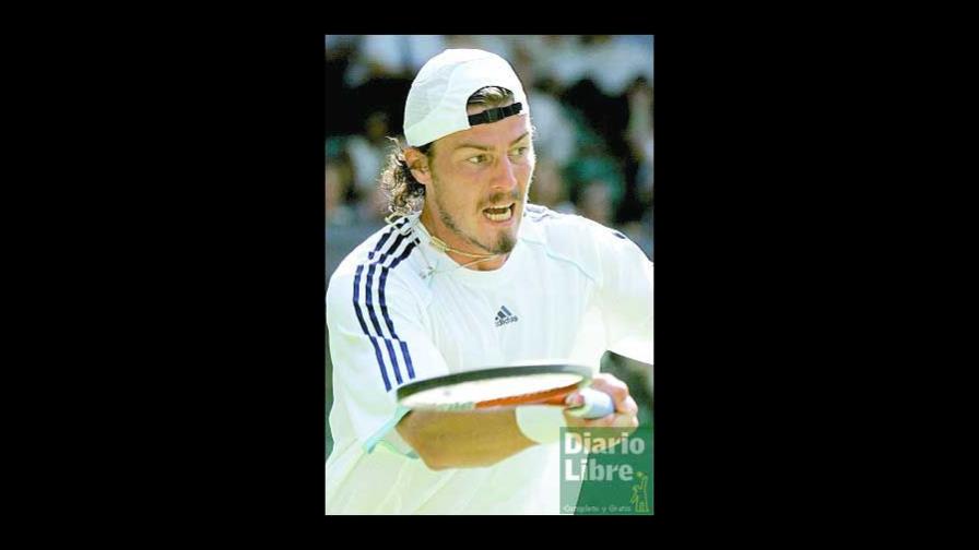 Dt. - Safin y Federer avanzan en Wimbledon Dt. - Safin y Federer avanzan en Wimbledon
