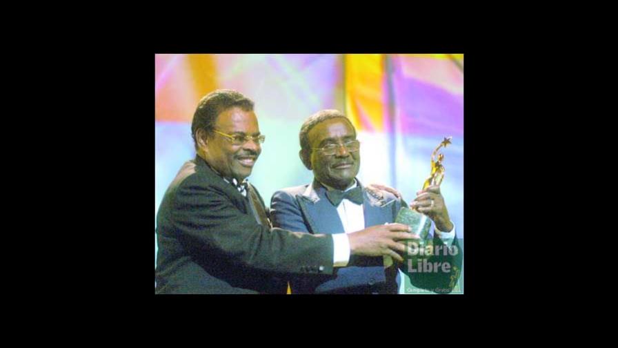 Soberano del Casandra, cómo premiar aportes de un artista