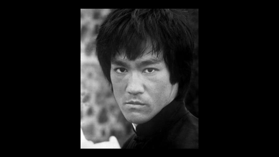 Develarán estatua de Bruce Lee en Hong Kong