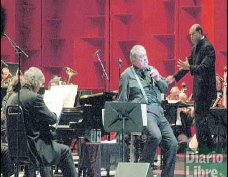 Alberto Cortez se reinventa en un concierto histórico