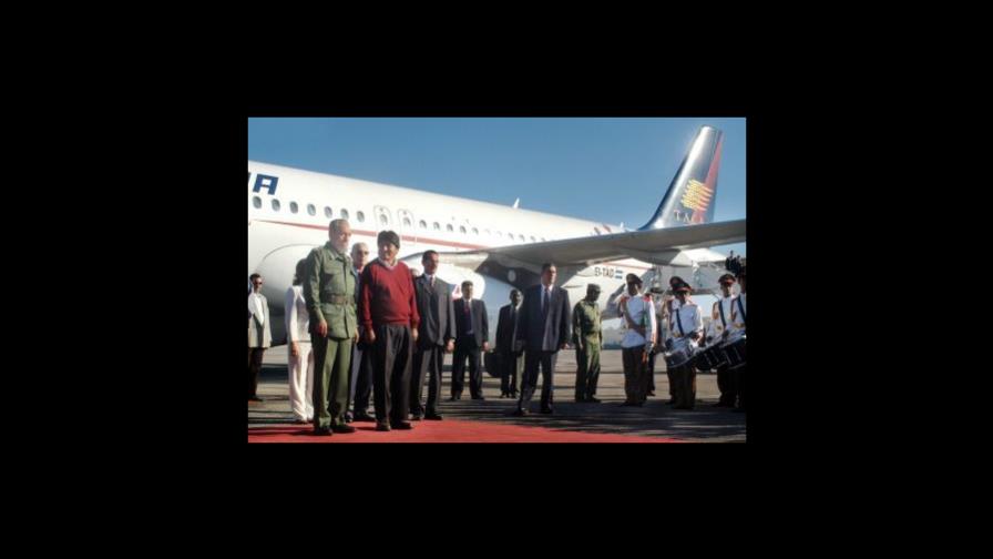 Fidel Castro recibe a Evo Morales con honores