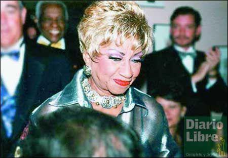 Comienzan a salir los trapos al sol: la hermana de Celia Cruz arremete