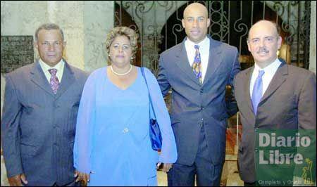 Ante los ojos de la ley, del escritor Miguel Batista Ante los ojos de la ley, del escritor Miguel Batista