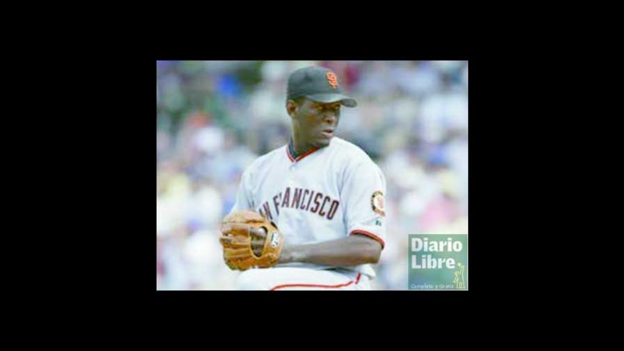 Félix Rodríguez firma con Nacionales de Washington