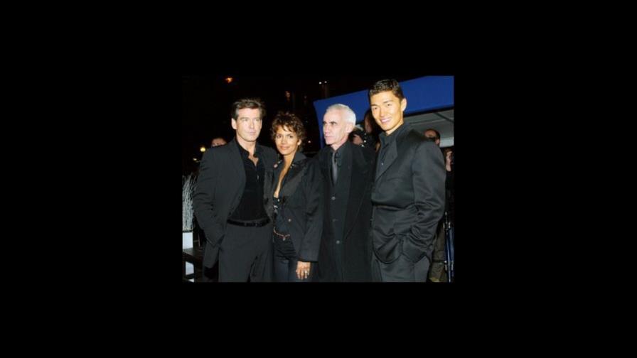 Detienen al director de cine Lee Tamahori vestido de travesti