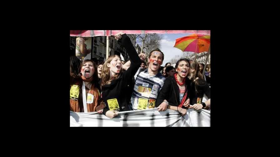 Partido de Chirac se reunirá con sindicatos por ley empleo joven