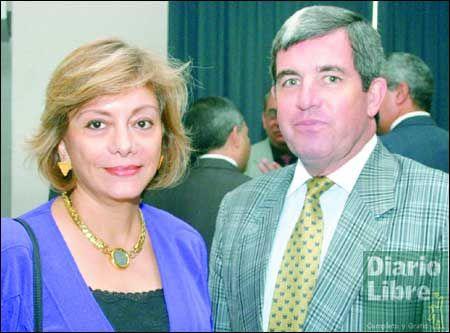 Hotel V Centenario realiza almuerzo con diplomáticos