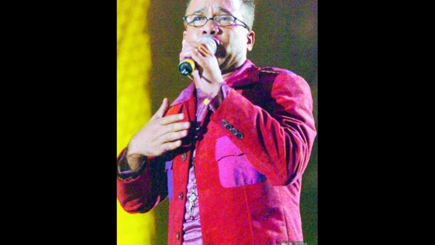 Héctor Acosta espera desenlace que definiría su futuro artístico