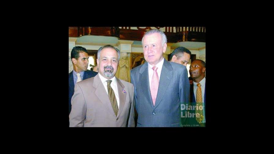 Inauguran programa de telefonía rural