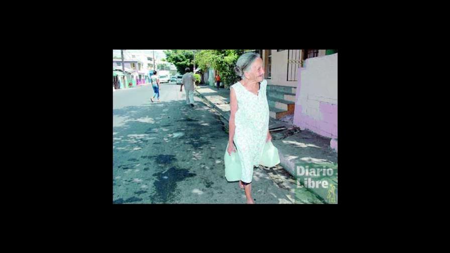 El agua, un anhelo en barrios Gran Sto Dgo El agua, un anhelo en barrios Gran Sto Dgo