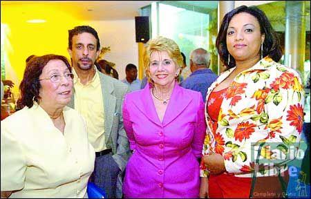 Harina de maíz Mazorca, con nuevo empaque Harina de maíz Mazorca, con nuevo empaque