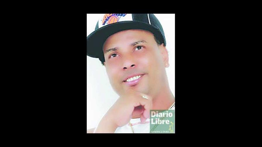 Hermano Tony Seval busca su espacio