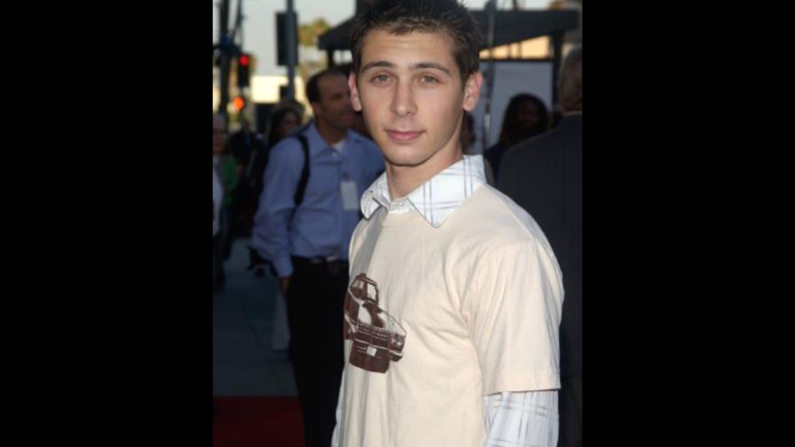 El actor Justin Berfield compra la casa de Simpson y Lachey