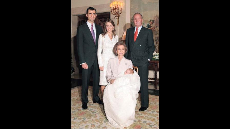 El bautizo de doña Leonor