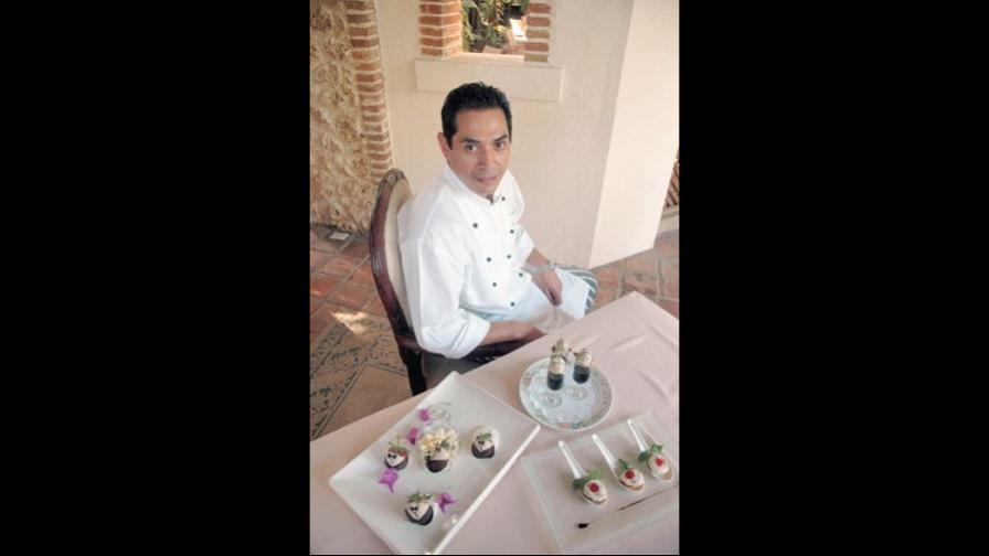 Ismael Salazar, chef pastelero hotel royal hideaway, Cancún, México