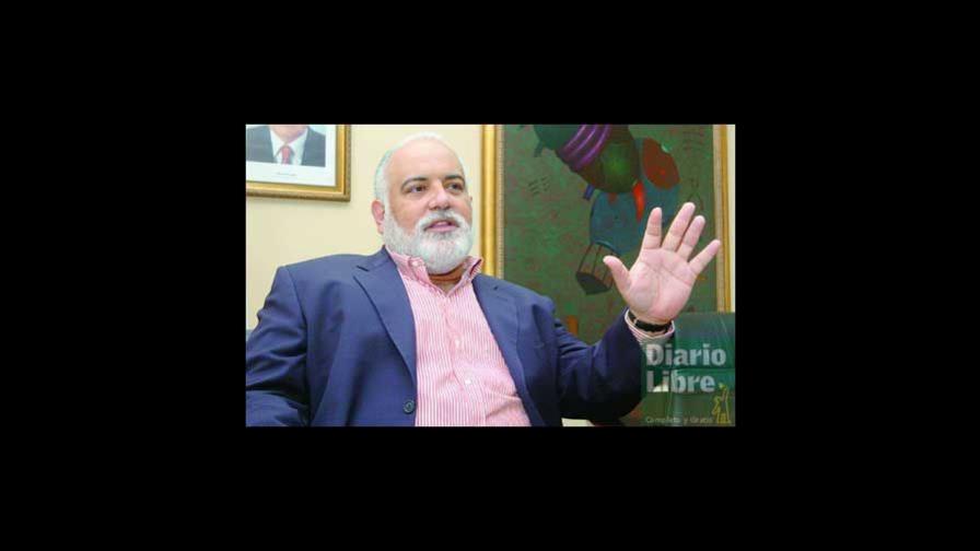 Un cónsul honorífico detrás de controvertidos contratos