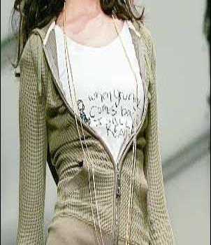 Jennifer López presenta su visión de la moda en la ciudad del sol