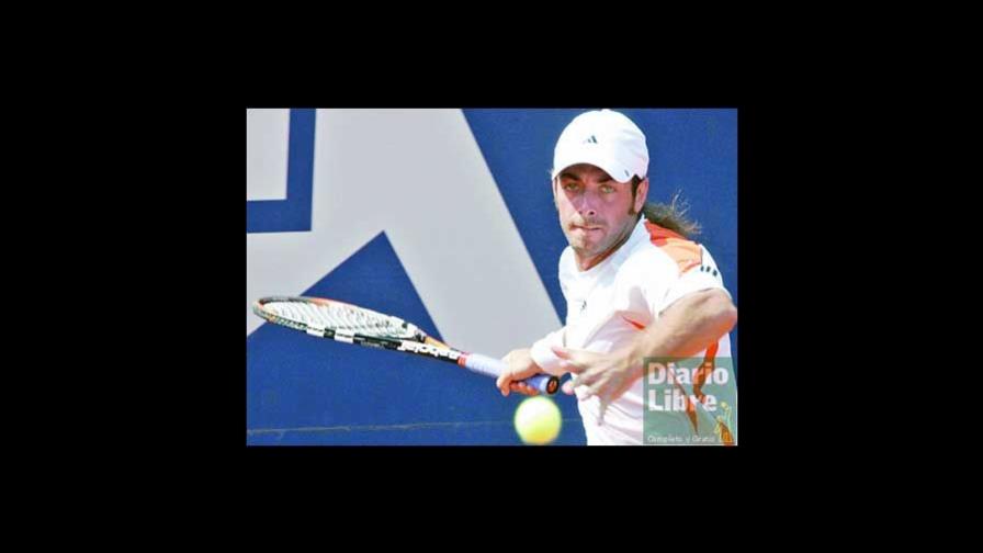 Massú, Calleri, Nadal y Chela avanzaron