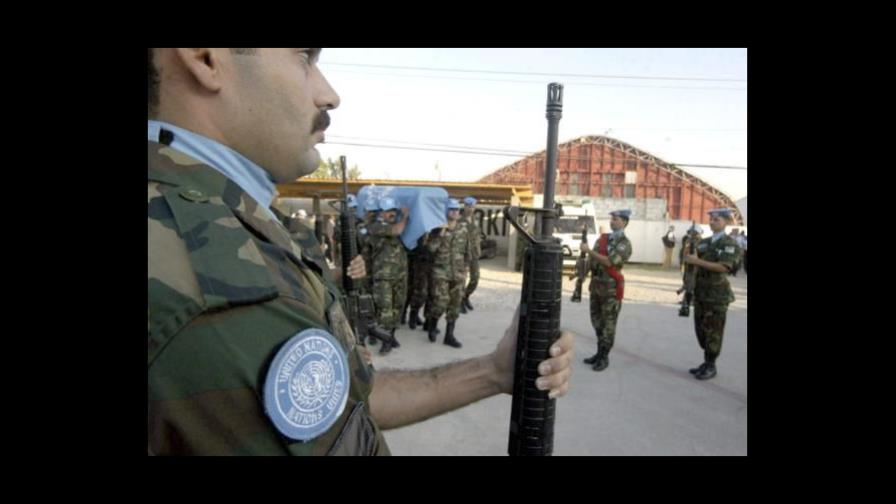 Habitantes de Puerto Príncipe buscan la paz en las montañas