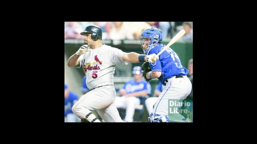 Albert Pujols, primer jugador con seis campañas de 30 HR