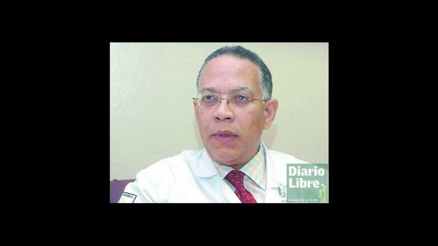 Sacerdote herido de bala está estable mientras la Policía investiga el hecho